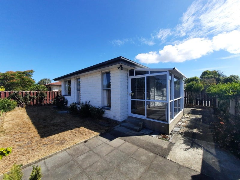 1/73 Royal Park Drive, Parklands, Christchurch - Carousel 1