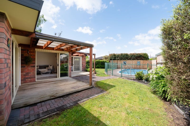 39A Bouverie Crescent, Flagstaff, Hamilton - Carousel 11