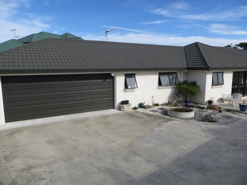 17 Rose Place, Awapuni, Palmerston North - Carousel 15