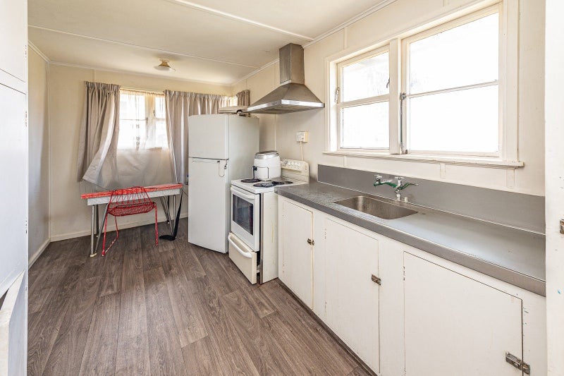 25 Harper Street, Gonville, Whanganui - Carousel 2