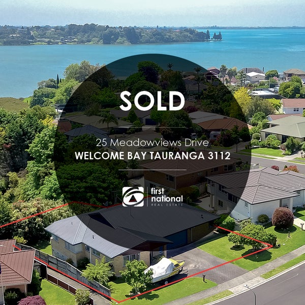 25 Meadowviews Drive, Welcome Bay, Tauranga - Carousel 1