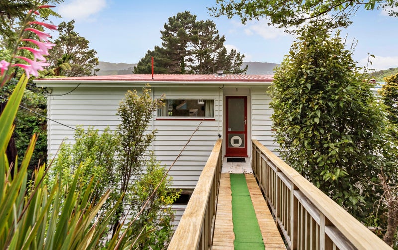 47A Huntingdon Street, Northland, Wellington - Carousel 1