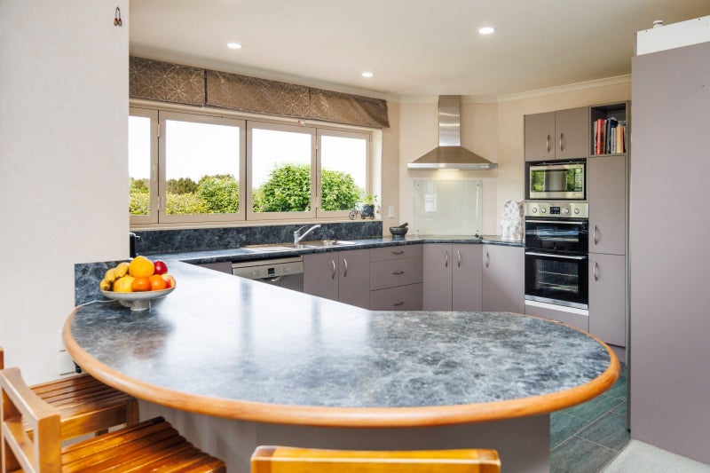 57 Parnell Heights Drive, Kelvin Grove, Palmerston North - Carousel 2