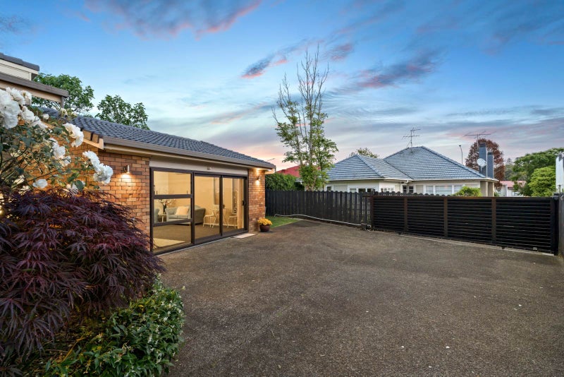 2/644 Mount Albert Road, Royal Oak, Auckland - Carousel 14