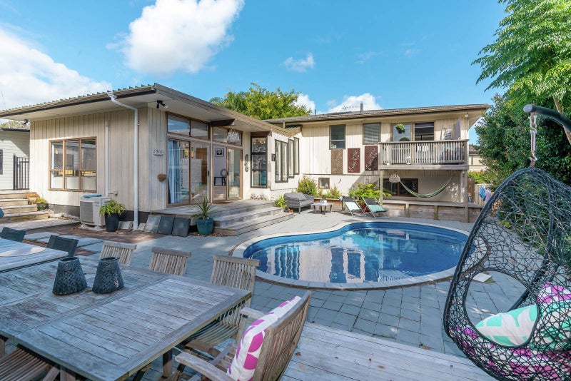 49 Union Road, Howick, Auckland - Carousel 1