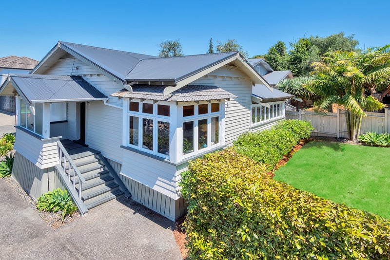 38A Beckenham Avenue, Royal Oak, Auckland - Carousel 1