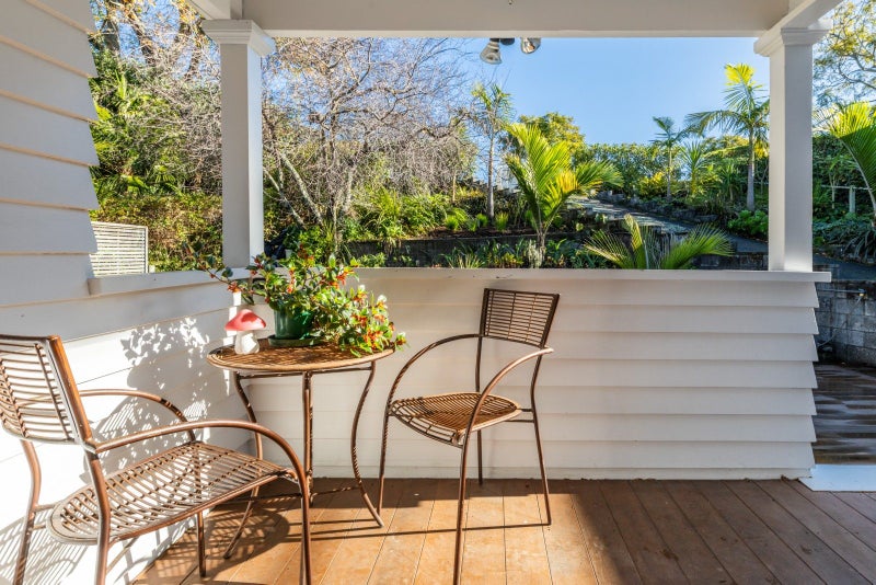 4 Ormond Road, Hospital Hill, Napier - Carousel 19