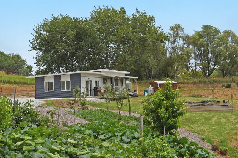 3 Pavel Place, Kaiwaka - Carousel 1