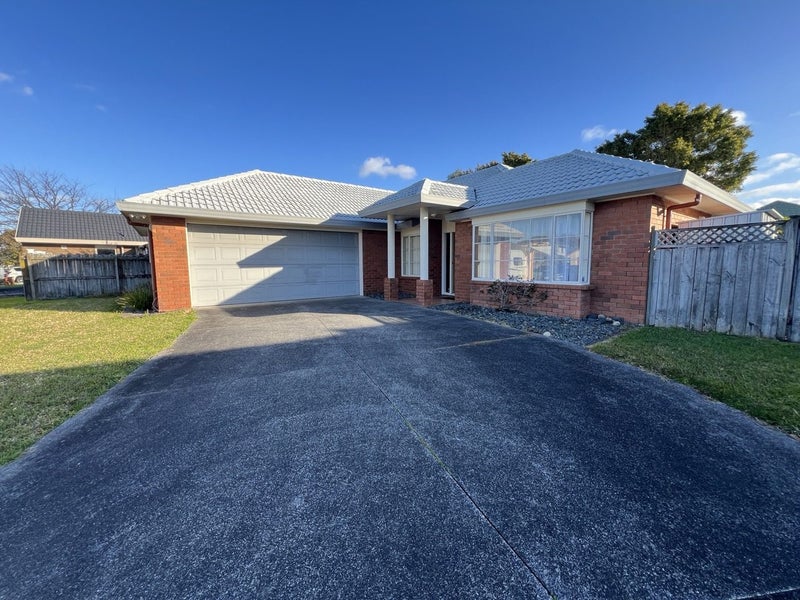 14 Sheldon Place, Burswood, Auckland - Carousel 1