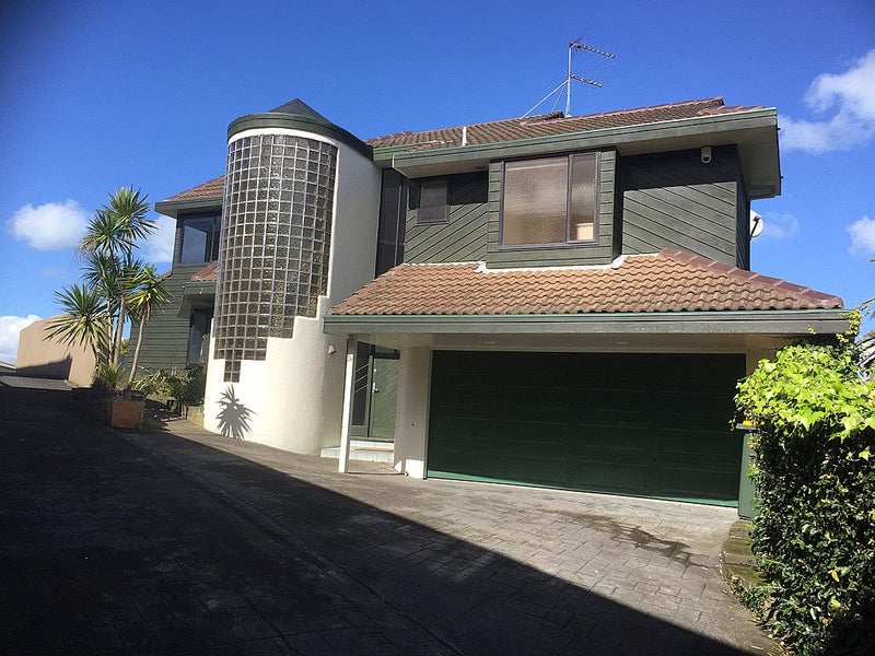 1/19 Beach Road, Castor Bay, Auckland - Carousel 2