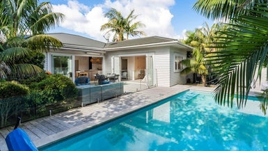 9 Sunny Brae Crescent, Westmere, Auckland - Carousel 1