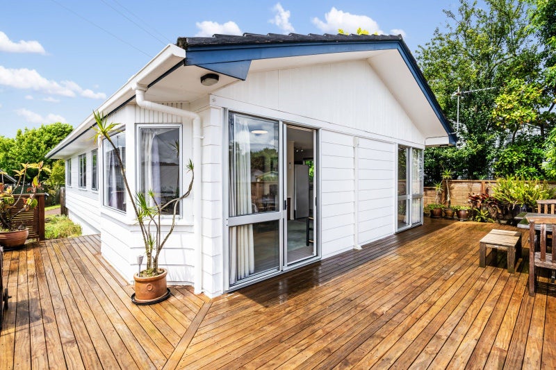 62 Lynn Road, Bayview, Auckland - Carousel 1