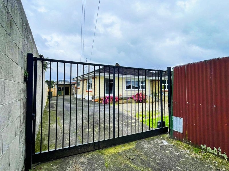 58A Wintere Road, Papatoetoe, Auckland - Carousel 2