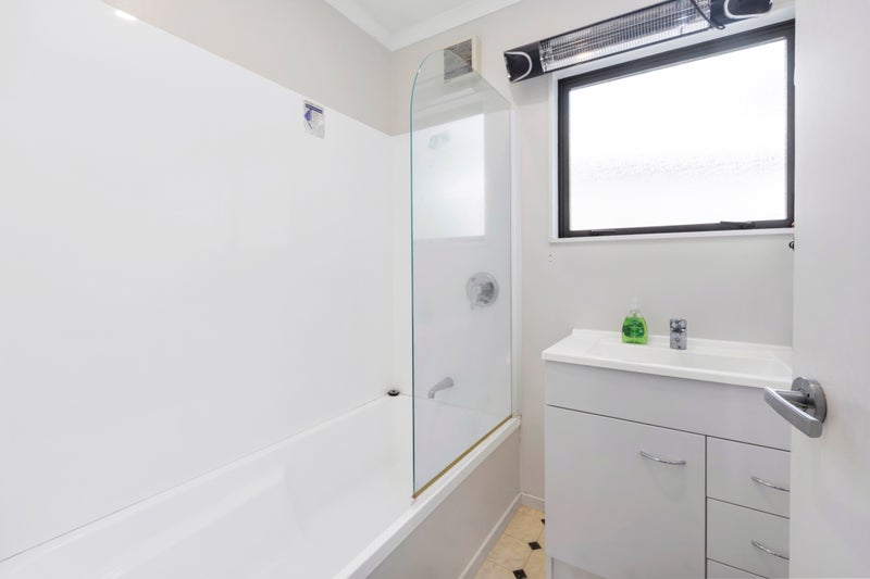 49A Tauhinu Road, Miramar, Wellington - Carousel 8