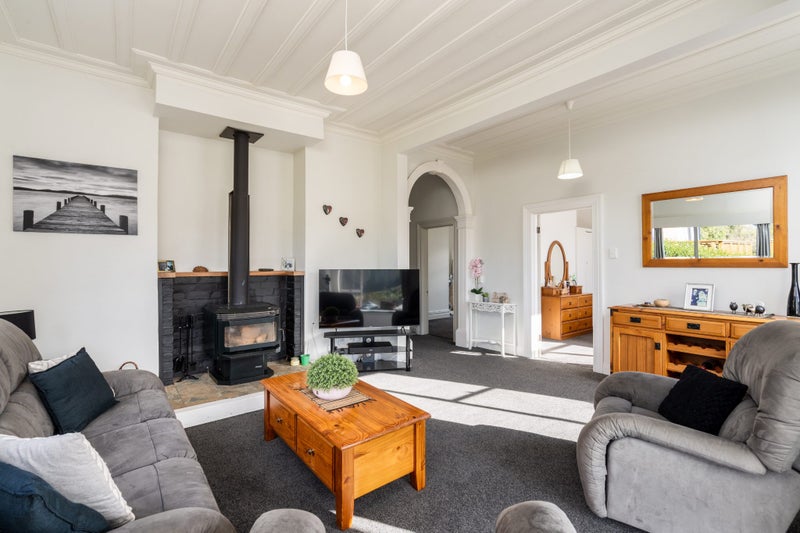 17 Riselaw Road, Calton Hill, Dunedin - Carousel 1