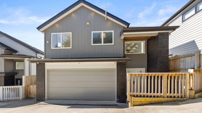 8B Willow Way, Sunnyhills, Auckland - Carousel 1