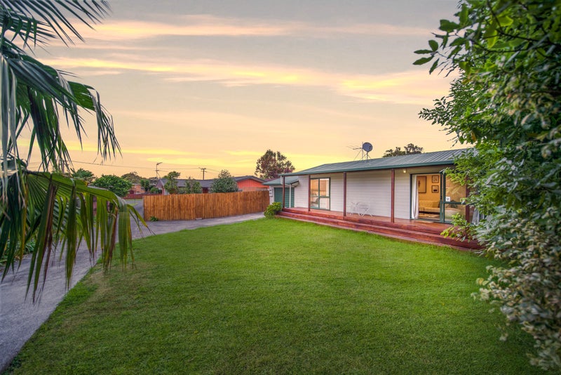 14A Lynette Place, Mangere, Auckland - Carousel 1