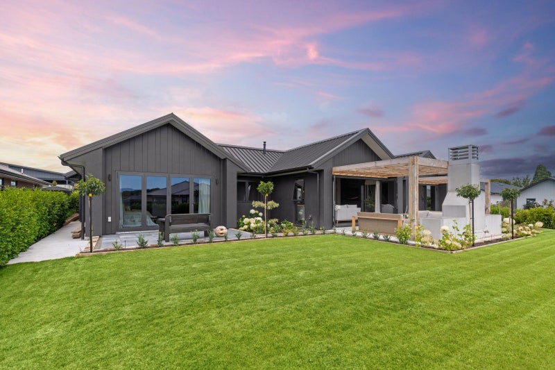 24 Coralie Place, Lansdowne, Masterton - Carousel 1