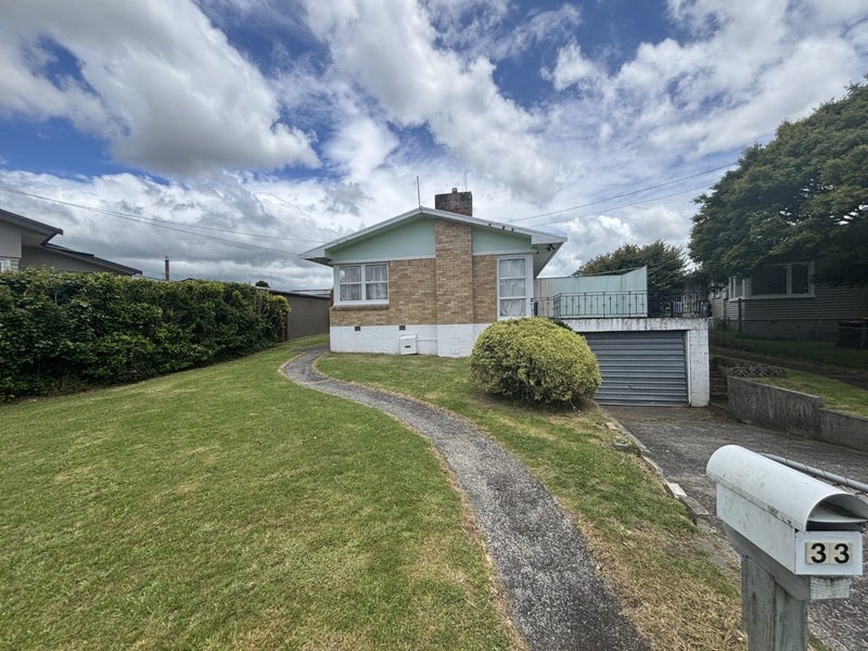 33 Morris Road, Hillcrest, Hamilton - Carousel 1