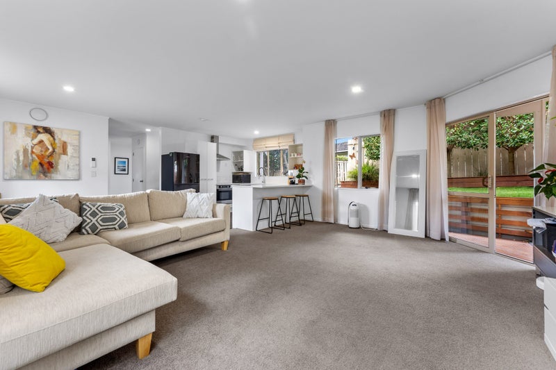 8A Aplin Place, Birkdale, Auckland - Carousel 2