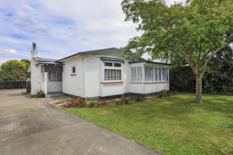 1015 Heretaunga Street East, Parkvale, Hastings - Carousel 1