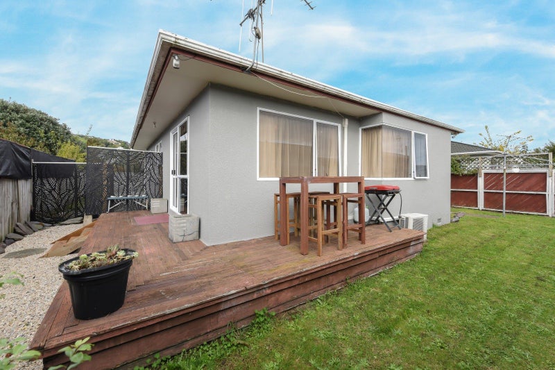 2/49 Green Street, Tahunanui, Nelson - Carousel 1