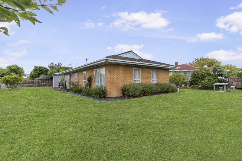 10 Cosmo Place, Otara, Auckland - Carousel 1