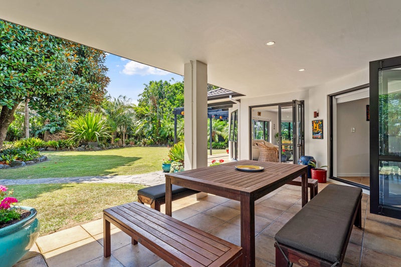 22 Glamis Avenue, Manly, Whangaparaoa - Carousel 2