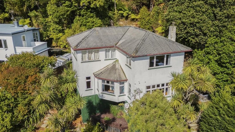 33 Walter Road, Lowry Bay, Lower Hutt - Carousel 1