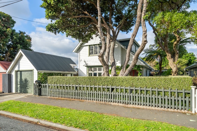 26 Patrick Street, Petone, Lower Hutt - Carousel 25