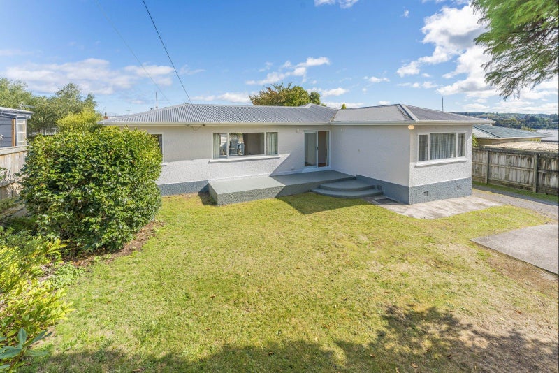 60 Rotokawa Street, Taupō - Carousel 1