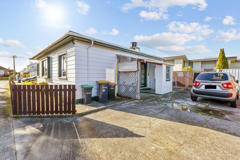 8 Grassmere Street, Papanui, Christchurch - Carousel 1