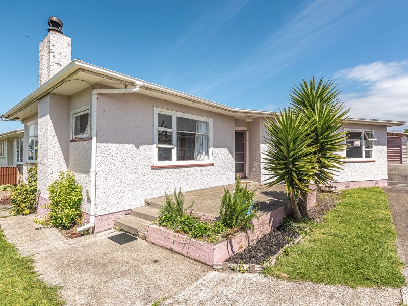 44 Titoki Street, Castlecliff, Whanganui - Carousel 1