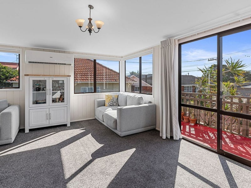 2/46 Eversleigh Road, Belmont, Auckland - Carousel 2