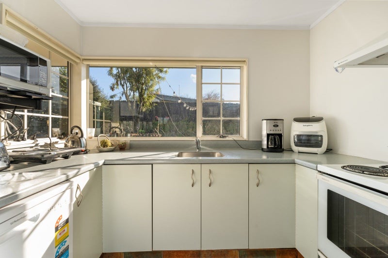 2/1 Sinton Row, Nukuhau, Taupō - Carousel 2