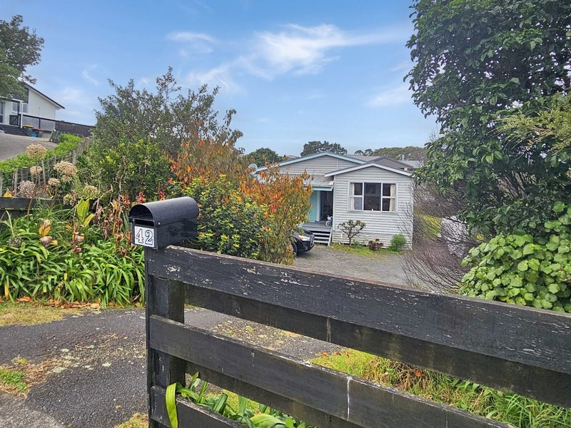 42 Hobart Drive, Spotswood, New Plymouth - Carousel 16