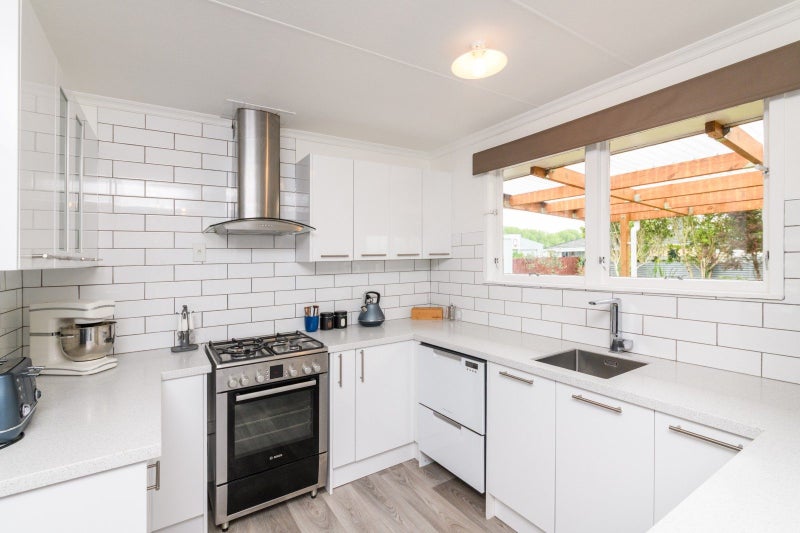 50 Amberley Avenue, Westbrook, Palmerston North - Carousel 2