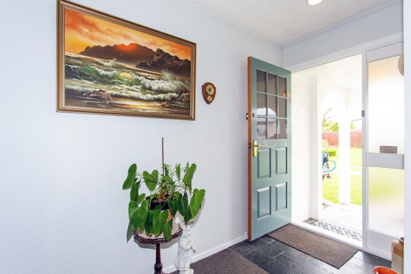 9 Essex Place, Springvale, Whanganui - Carousel 2