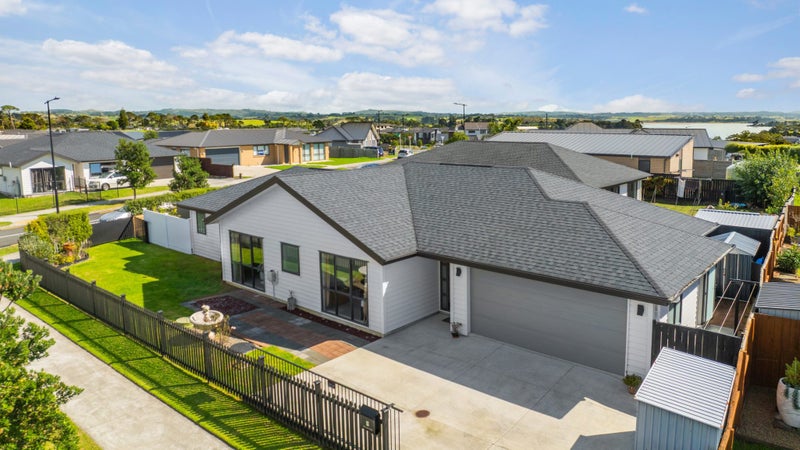 9 Rere Awa RD, Glenbrook, Glenbrook - Carousel 1