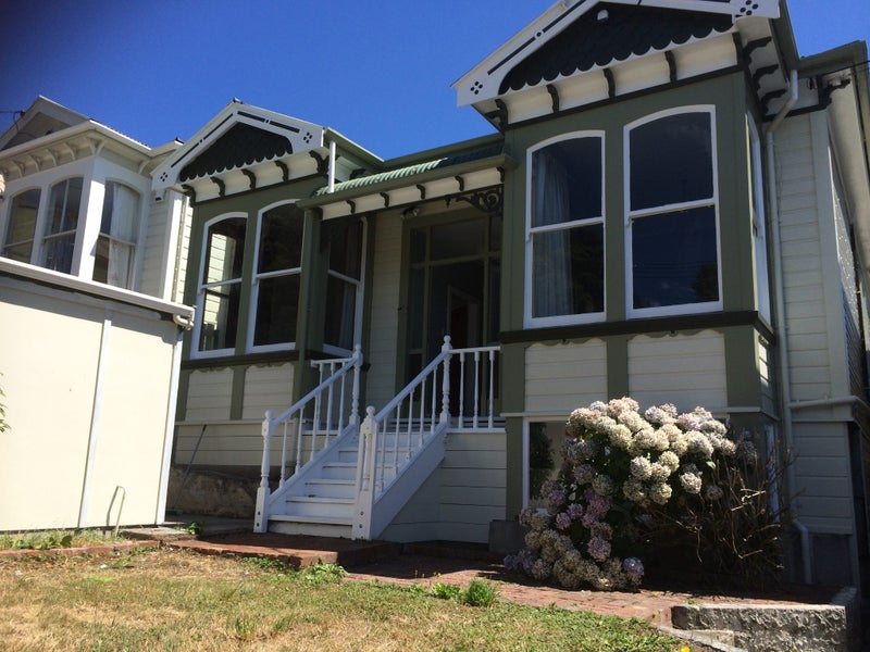 30 Hargreaves Street, Mount Cook, Wellington - Carousel 1