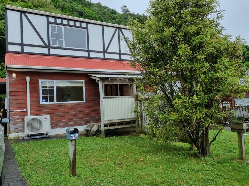 96A Rangituhi Crescent, Takapuwahia, Porirua - Carousel 1