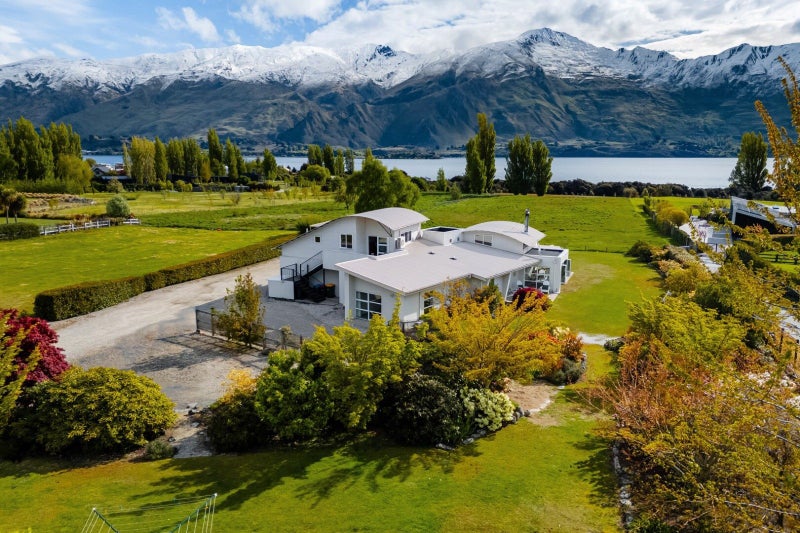 302 Beacon Point Road, Wanaka, Wanaka - Carousel 1