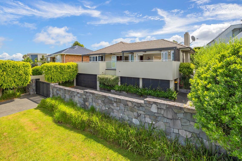 30 Churchill Road, Murrays Bay, Auckland - Carousel 2