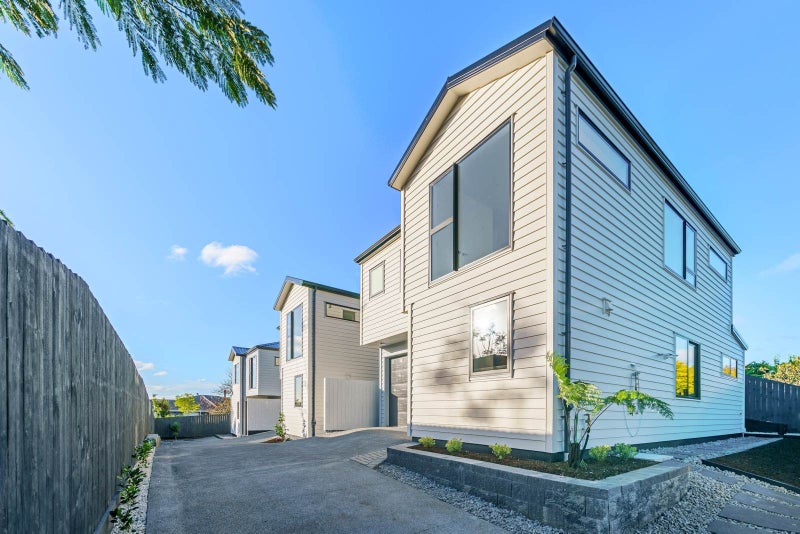 58 Widmore Drive, Massey, Auckland - Carousel 2