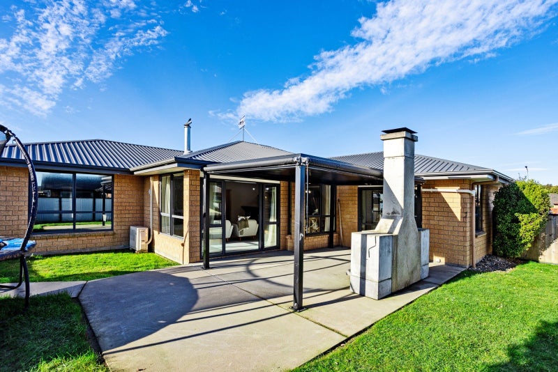 46 Hoffman Court, Waikiwi, Invercargill - Carousel 1