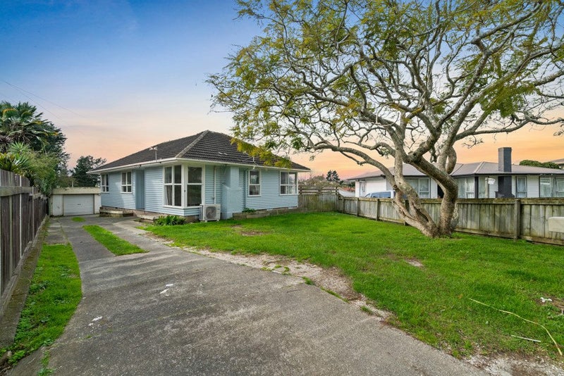 7 Leonard Place, Otara, Auckland - Carousel 1