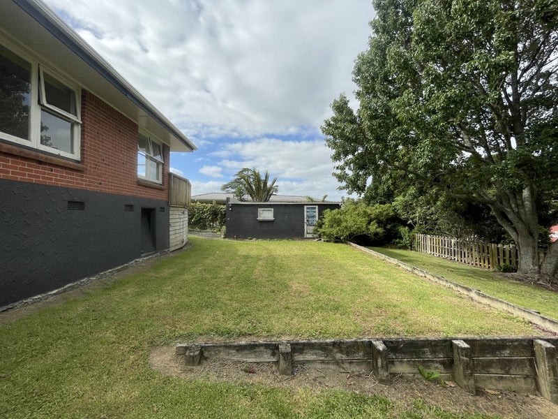 14 Brough Road, Manurewa East, Auckland - Carousel 13