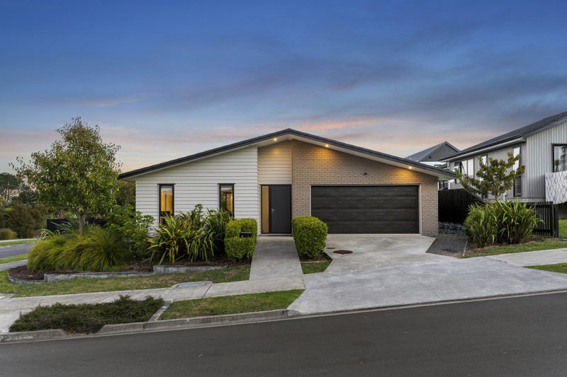 2 Joseph Kokich Avenue, Swanson, Auckland - Carousel 1