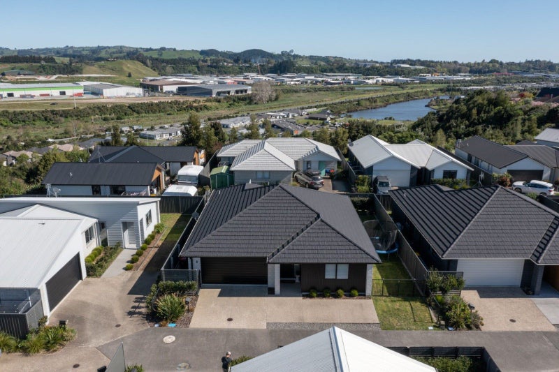 8 Scarr Lane, Pyes Pa, Tauranga - Carousel 19