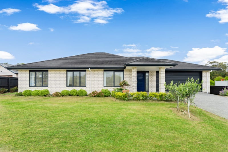 23 Kahika Grove, Huapai, Kumeu - Carousel 1